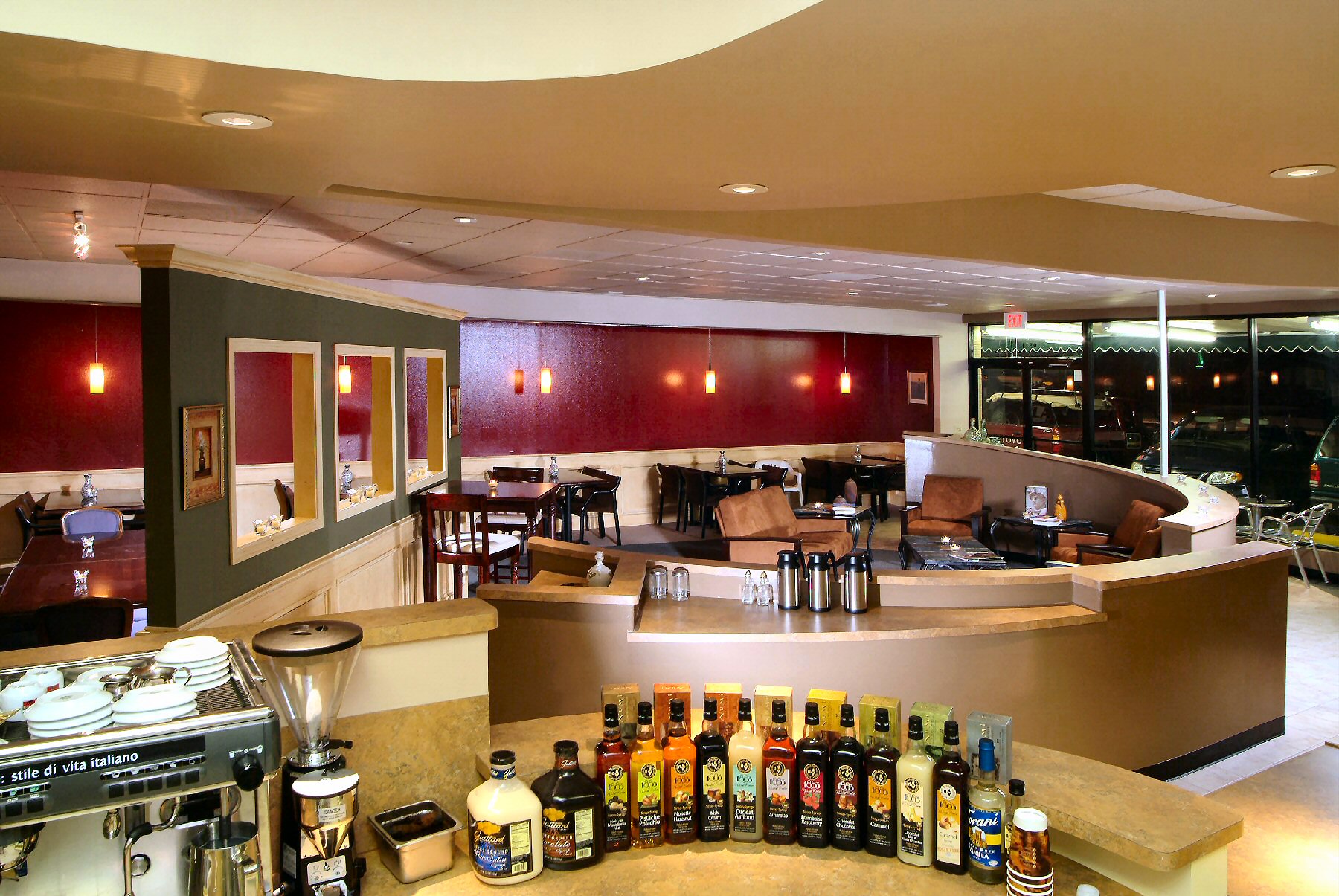 coffee-shopp-designer-18