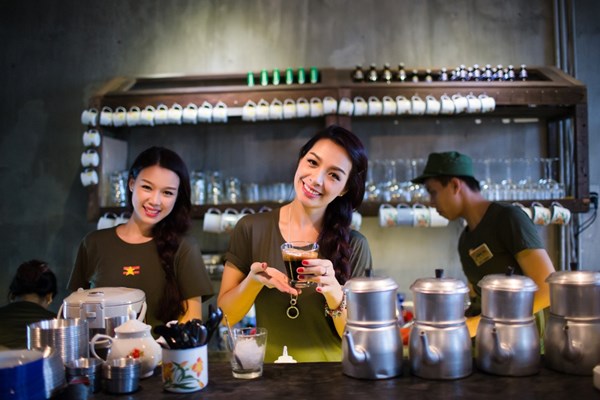 top-5-quan-cafe-o-da-nang-dong-nghit-khach-tre-hinh-4
